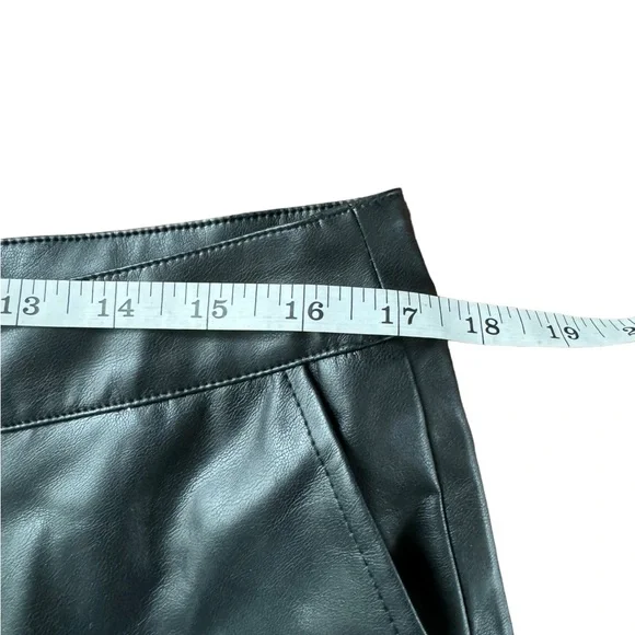 Lulus Faux Leather Black Pants Size XL - Picture 4 of 9